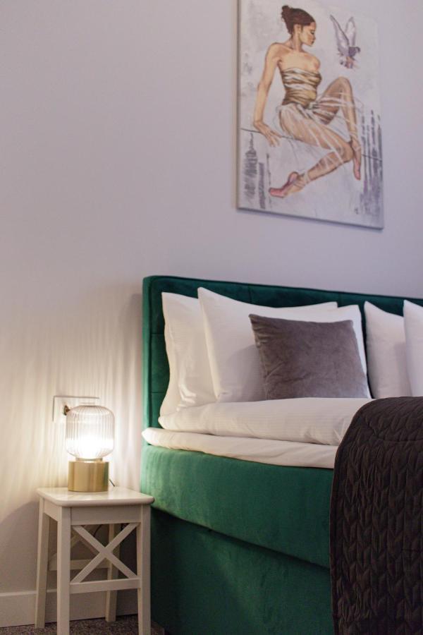 Apartamenty Plac Kolegiacki Poznań Esterno foto