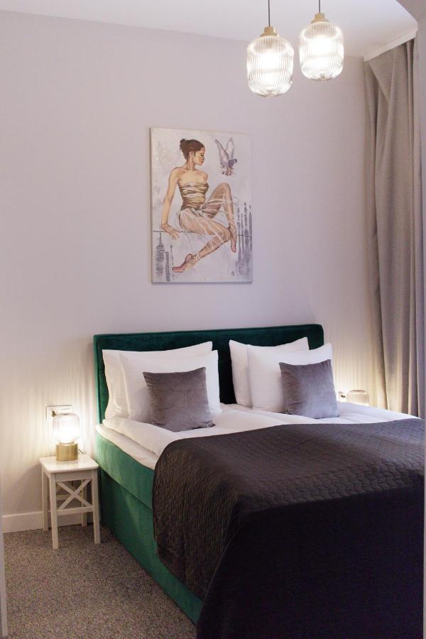 Apartamenty Plac Kolegiacki Poznań Esterno foto